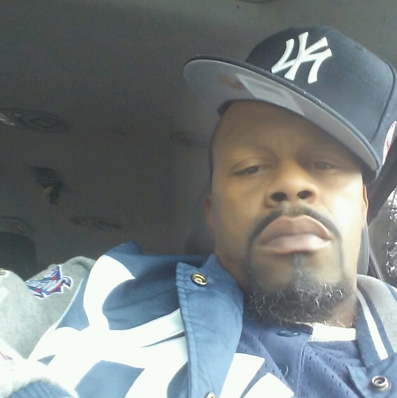 Meet your Posher, Tyron - Picture 1 of 1